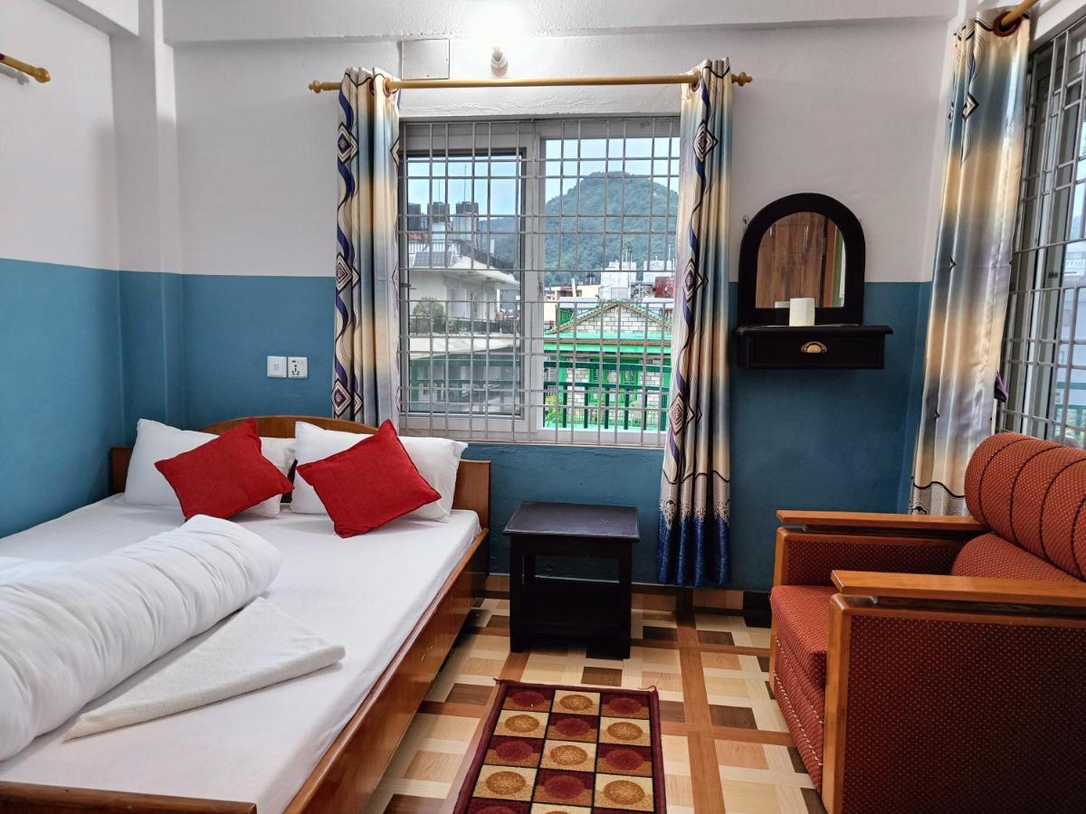 R&R Guest House Pokhara Zewnętrze zdjęcie