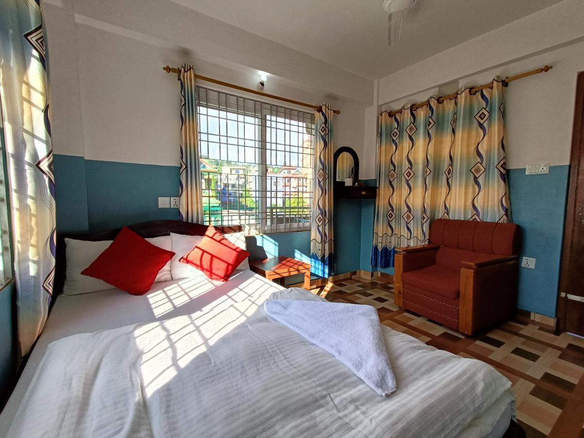 R&R Guest House Pokhara Zewnętrze zdjęcie