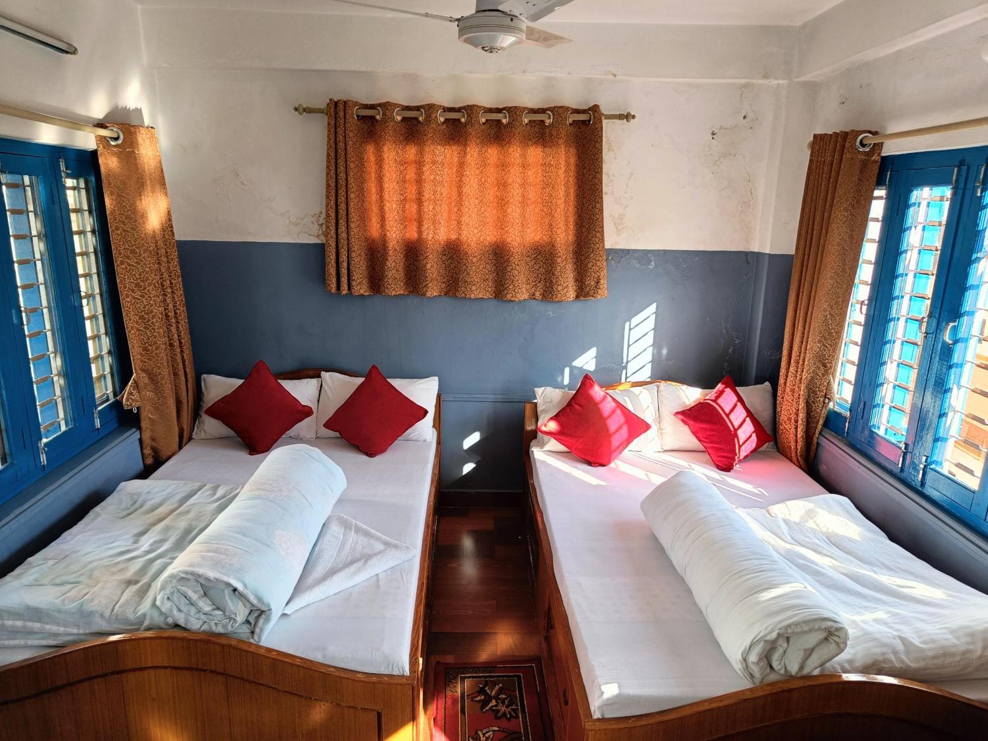 R&R Guest House Pokhara Pokój zdjęcie